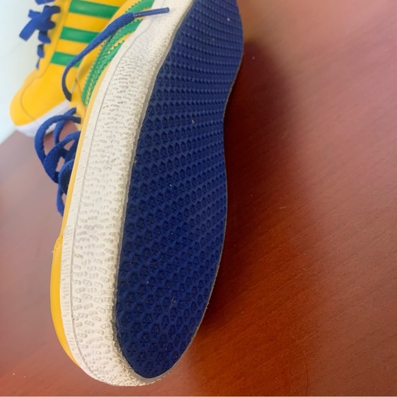 Men’s size 10 Adidas Gazelle “I love Rio” sneakers - yellow w/ green stripes - Picture 8 of 11